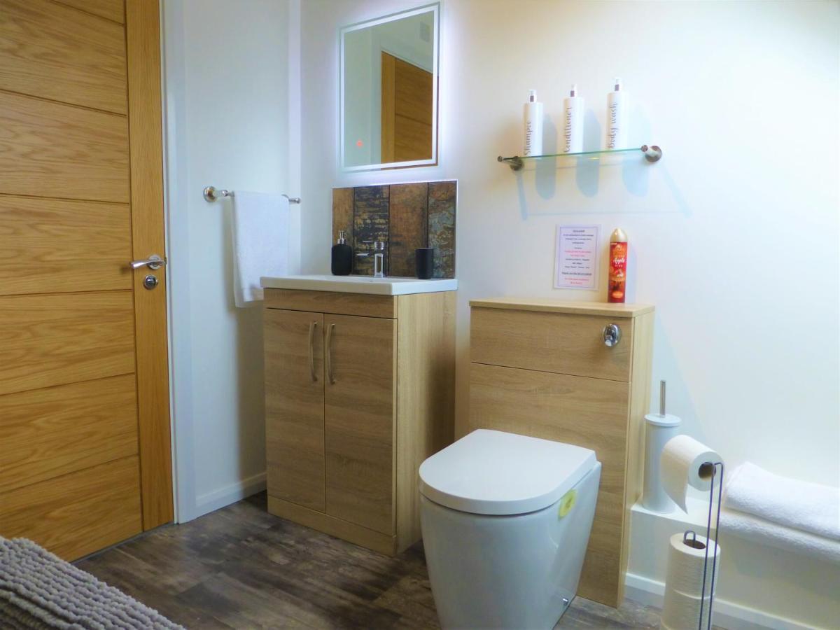 Gerycastell Luxury Holiday Apartment With Stunning Views & Ev Station Point Carmarthen Exteriér fotografie